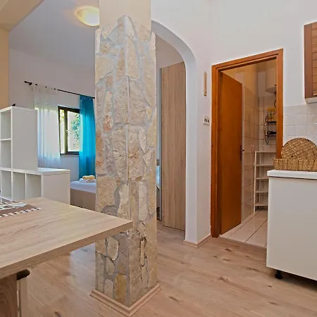 アパート Igor 1364 プーラ